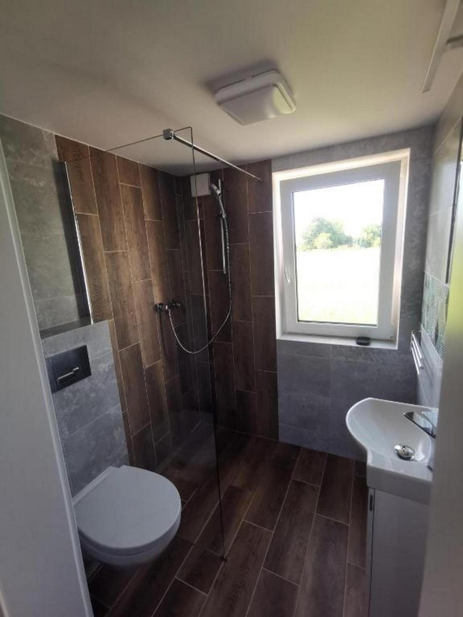 Domki I Pokoje Goscinne Nowecin Lebska 162 Extérieur photo